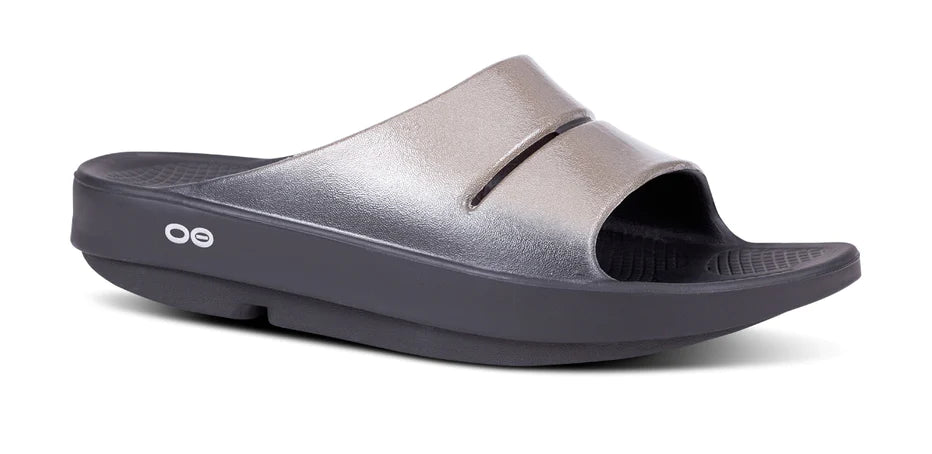 OOFOS Women's OOahh Luxe Slide Sandal - Latte