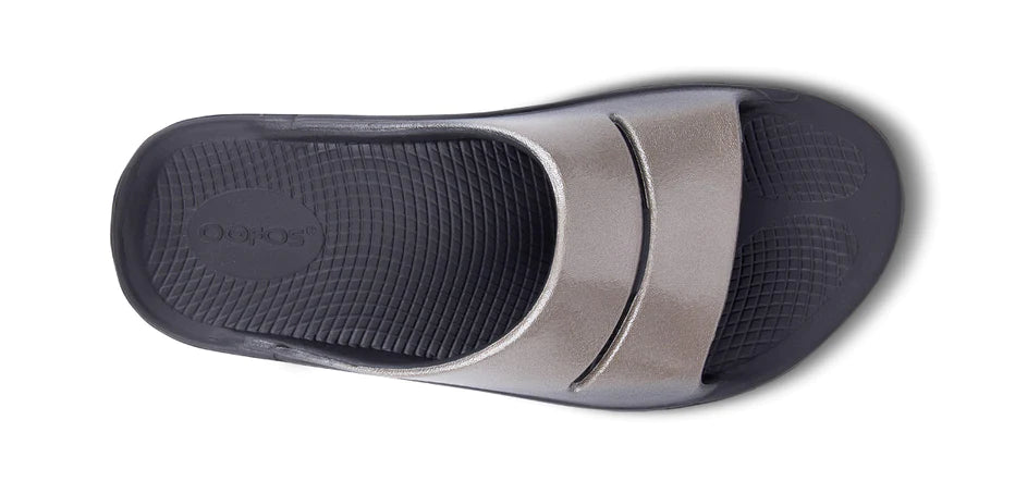 OOFOS Women's OOahh Luxe Slide Sandal - Latte