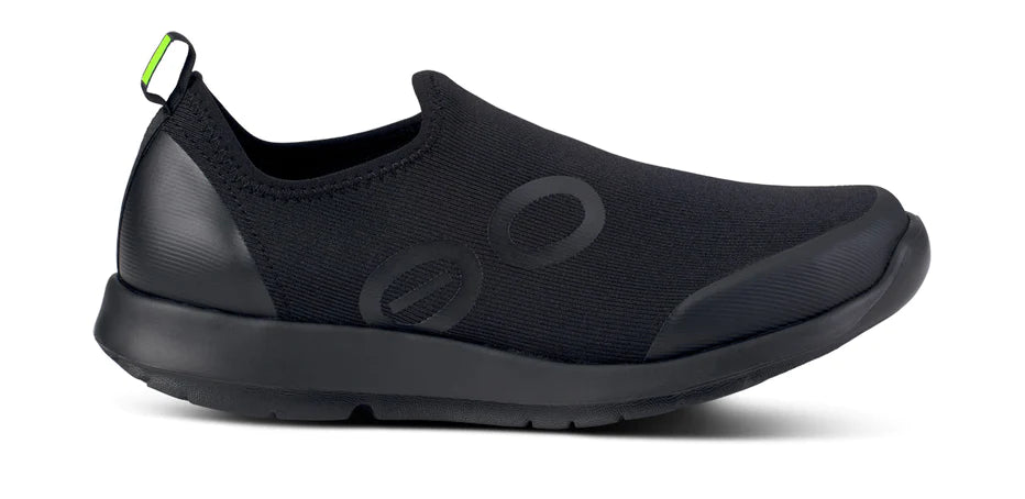 OOFOS Women's OOmg Sport Low Shoe - Black