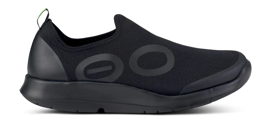 OOFOS Men's OOmg Sport Low Shoe - Black
