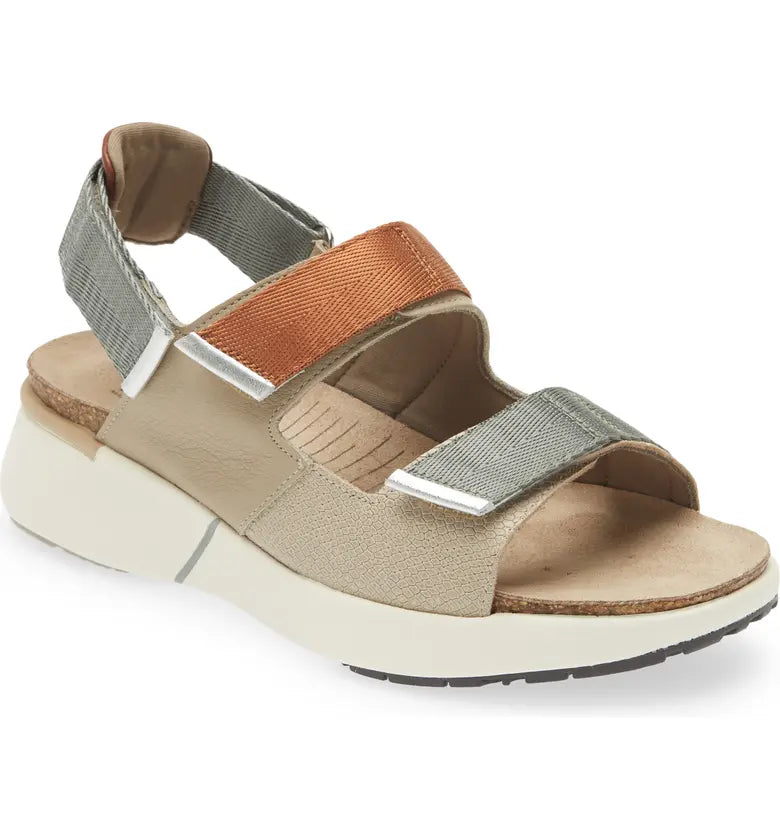 Naot Odyssey Beige/Chestnut