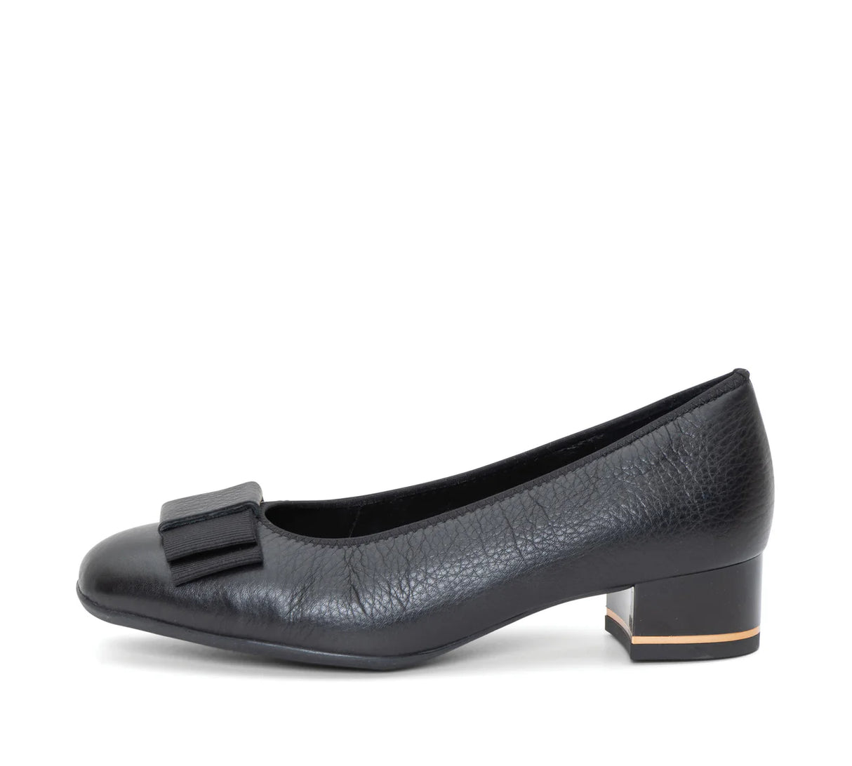 ara Garnet Black
