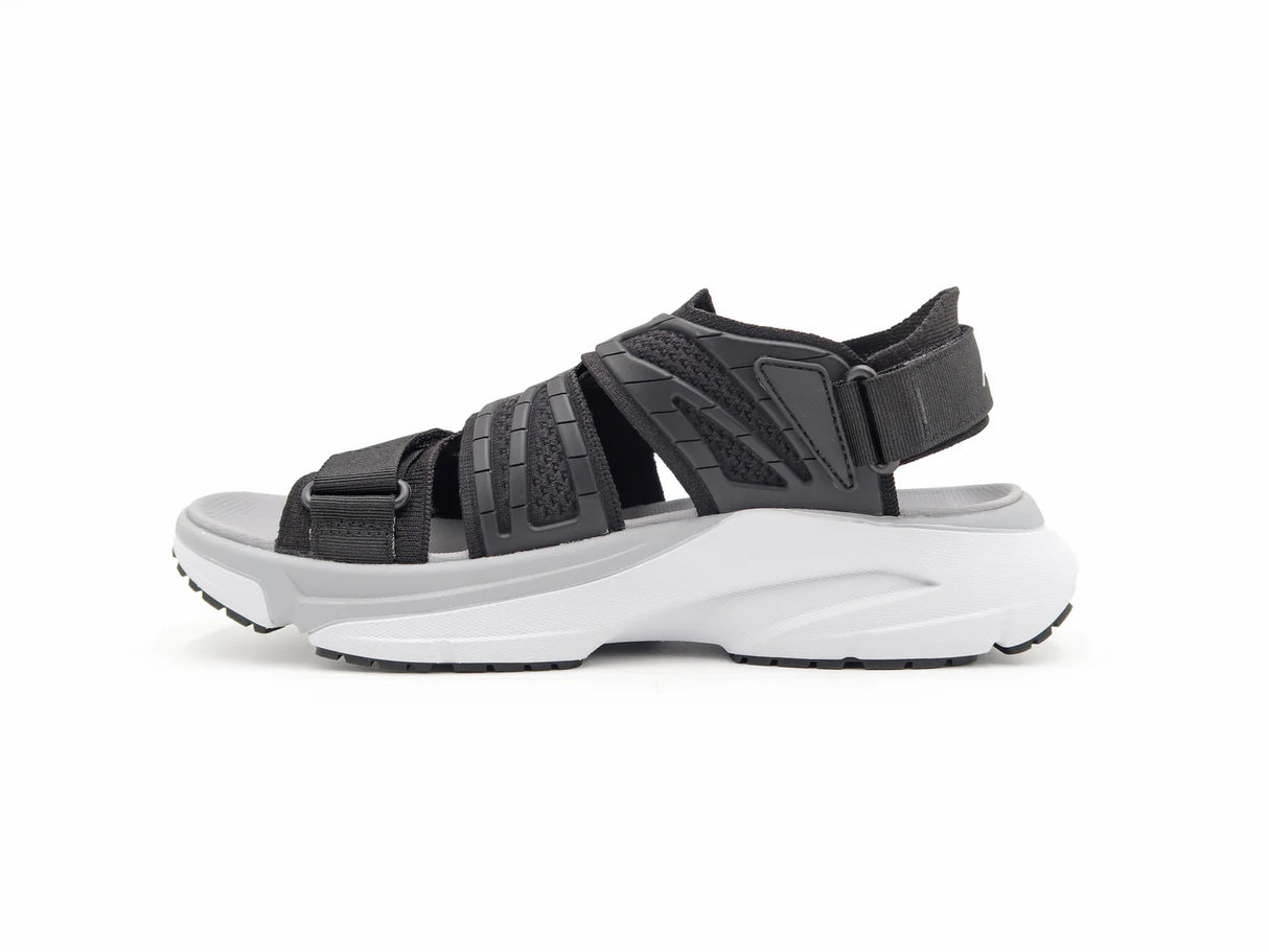 Amento Men's Martlett Black Hiking Sandal